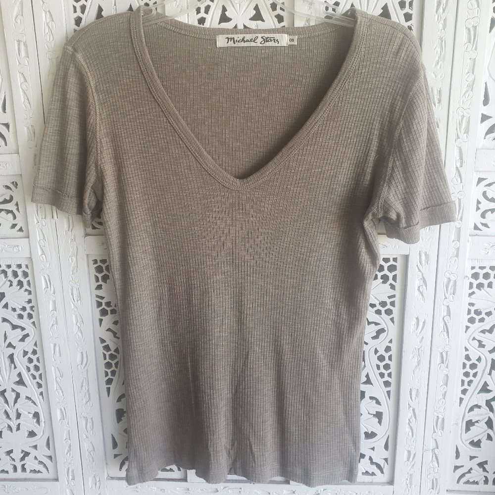 NWOT Michael Stars v-neck ribbed shirt